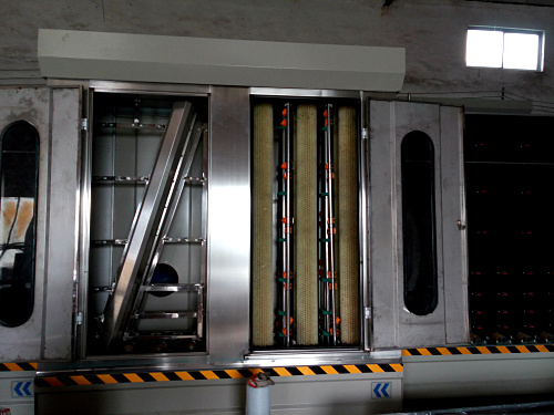 中空玻璃生產線在使用過程中應該（gāi）注意什麽