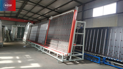 冬天了（le），中空玻璃生產線的清洗（xǐ）段如何保（bǎo）養