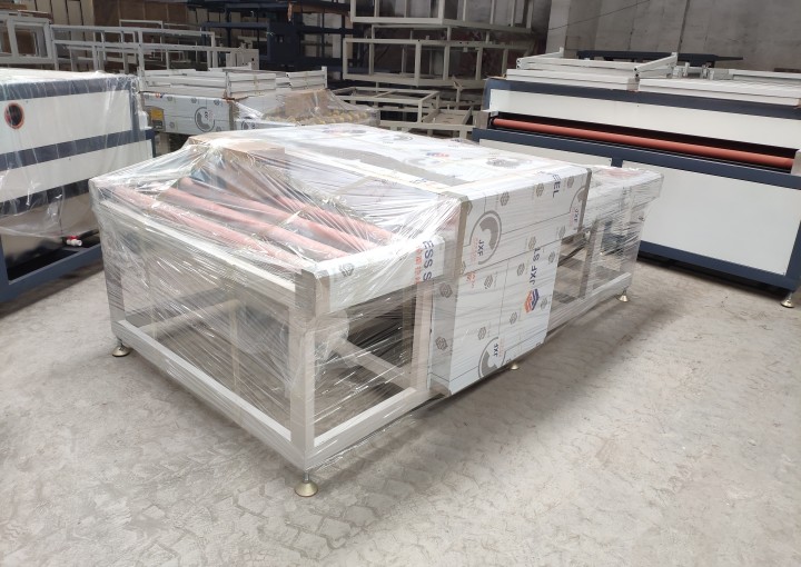 臥式中空玻璃設備主要包括哪（nǎ）些設（shè）備