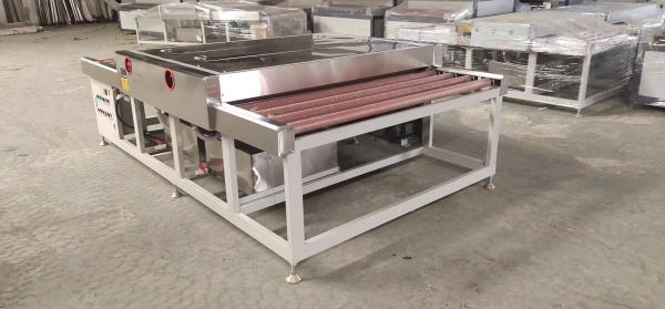 臥（wò）式玻璃清洗機（jī）哪家好,還是信任老廠子老品牌